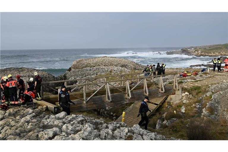 Beim Einsturz eines Stegs sind in Spanien mindestens vier Menschen ums Leben gekommen.