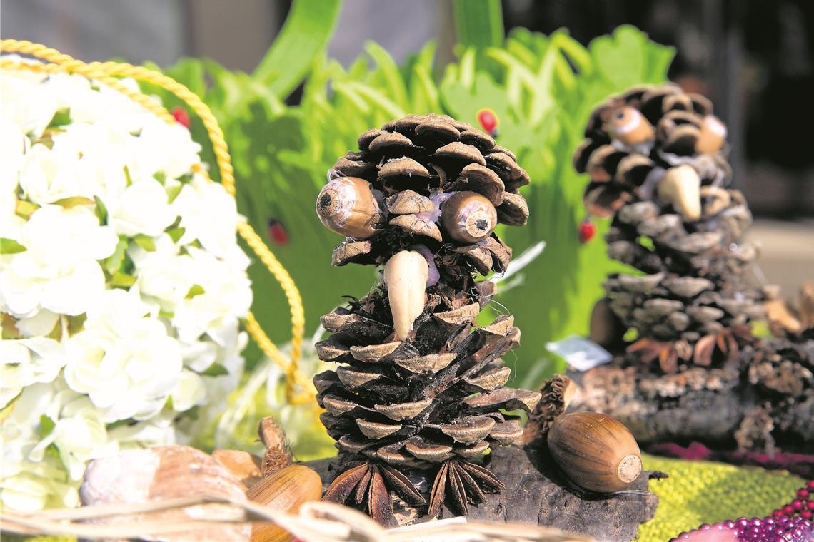 Beim Naturparkmarkt rund um den Murrhardter Marktplatz am Sonntag gibt es auch Kunsthandwerk und Arbeiten aus Naturmaterialien zu entdecken. Archivfoto: Jörg Fiedler