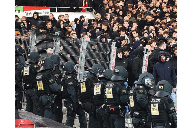 Beim Spiel des VfB gegen Feyenoord Rotterdam zeigte sich, dass die Rot-Spiel-Einordnung absolut richtig war.