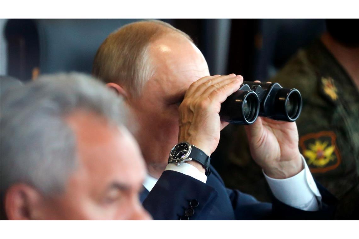 Beim vorigen Manöver 2021 verlegte Russland Truppen für den späteren Angriff auf die Ukraine. (Archivbild)