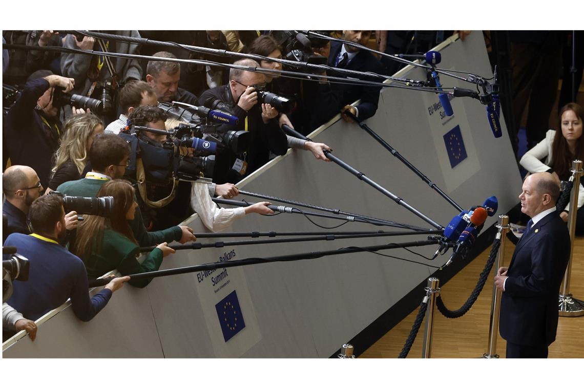 Keine greifbaren Ergebnisse beim EU-Westbalkan-Gipfel Beim Westbalkan-Gipfel in Brüssel redete Bundeskanzler Scholz wenig über den Westbalkan und sehr viel über die Ukraine.