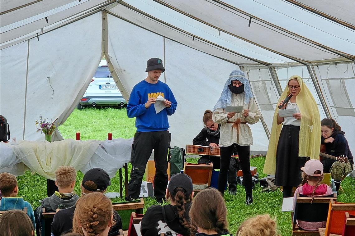 Filmreife Tage beim Hollywood-Zeltlager Beim Zeltlager der Evangelisch-methodistische Kirche ging es nicht nur um Hollywood, sondern auch um biblische Geschichten. Foto: Evangelisch-methodistische Kirche Marbach