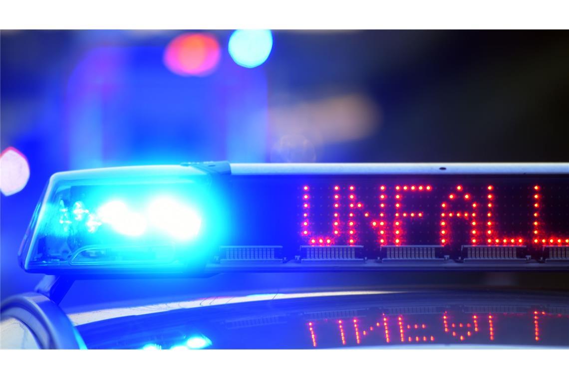 Unfall mit Linienbus: Zwölf Verletzte in Reutlingen Beim Zusammenstoß eines Autos mit einem Linienbus sind in Reutlingen zwölf Menschen verletzt worden (Symbolfoto).