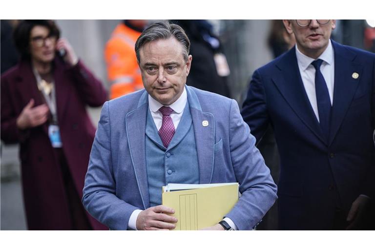Belgiens Premierminister Bart de Wever versucht seit Monaten, sein Reformpaket durchzusetzen. Nun haben sich die Gewerkschaften zu einem Generalstreik gegen die Pläne entschlossen, der das Land für drei Tage lahmlegen wird.