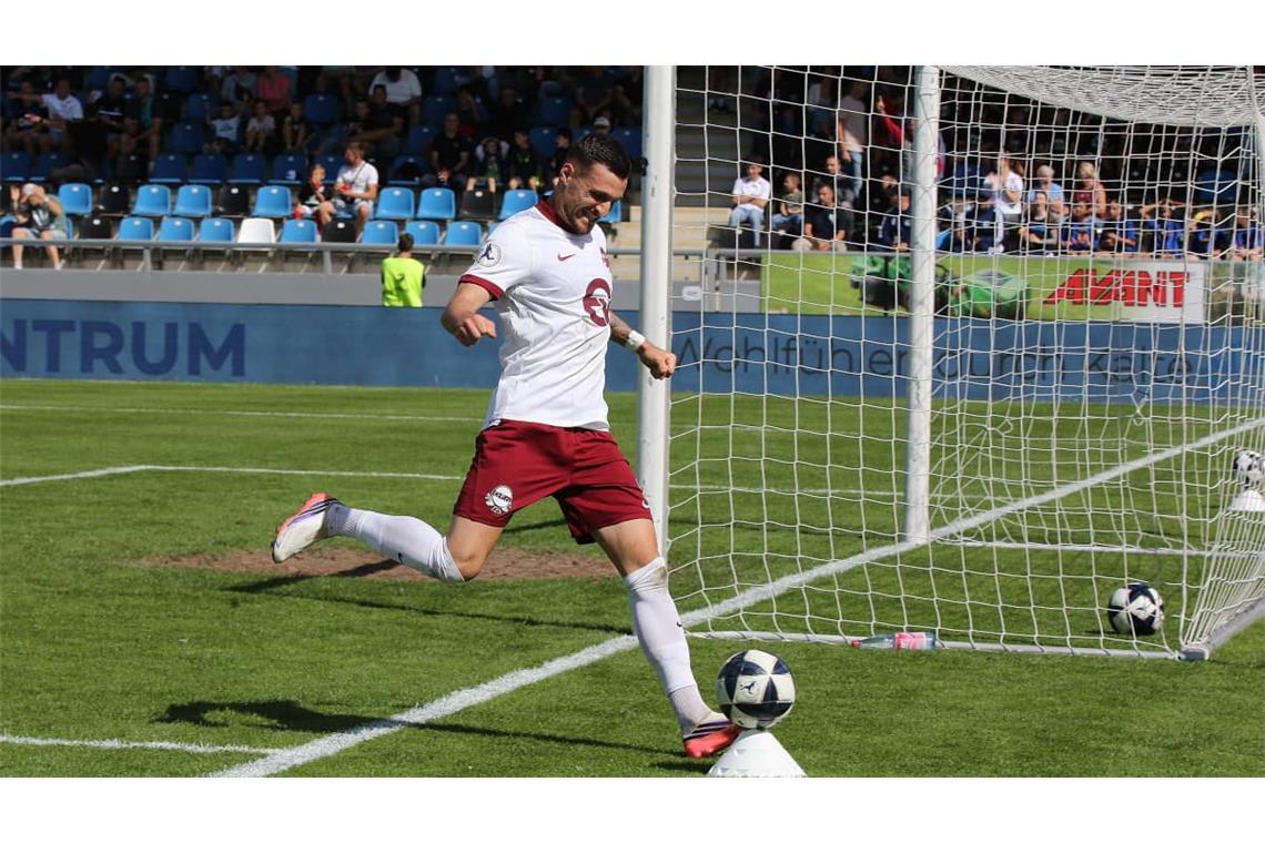 Benedikt von Hagen traf zum 3:0 für den OFC.