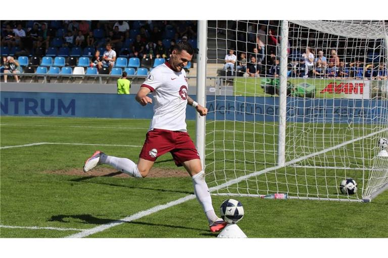 Benedikt von Hagen traf zum 3:0 für den OFC.