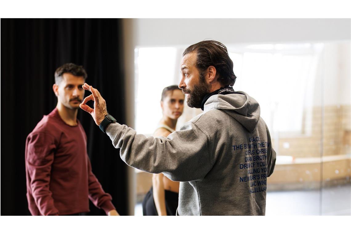 Starchoreograf Benjamin Millepied setzt auf Überraschung Benjamin Millepied mit Luca Pannacci und Bruna Andrade im Studio von Gauthier Dance