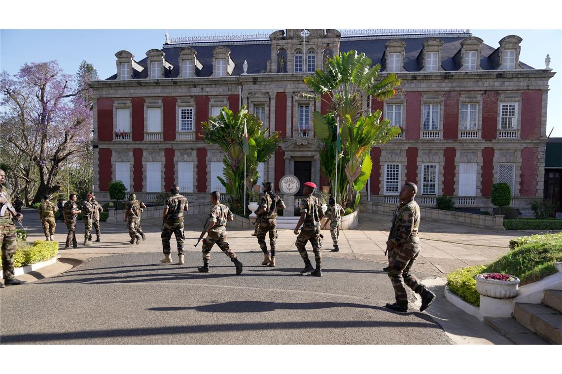 Militär übernimmt Macht in Madagaskar Bereits in der Vergangenheit spielte die Spezialeinheit Capsat eine Rolle bei Machtwechseln im Inselstaat.