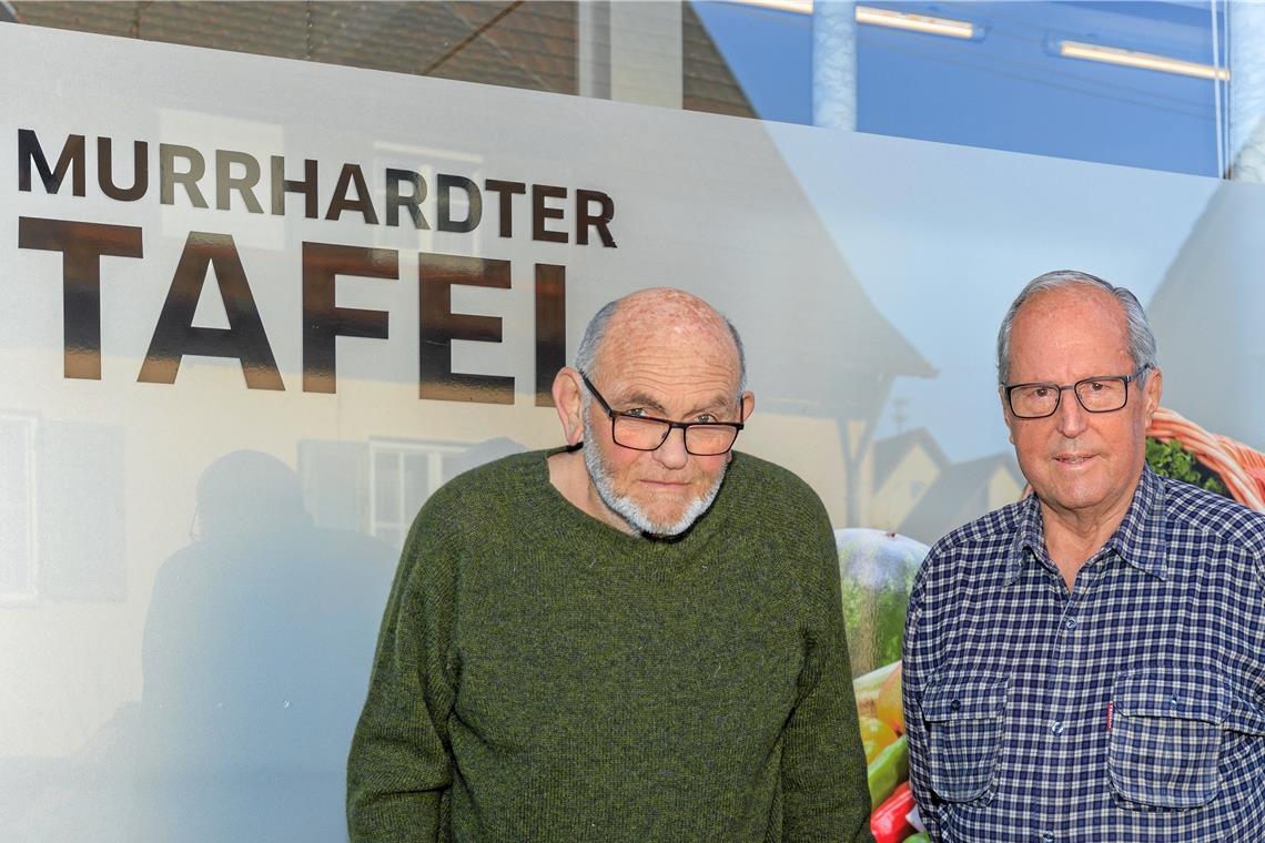 Weniger Waren für mehr Bedürftige Berthold Müller, Vorsitzender der Tafel Murrhardt (links), und Hans Wieland, der das Team der Fahrerinnen und Fahrer koordiniert, hoffen auf neue ehrenamtliche Helferinnen und Helfer.