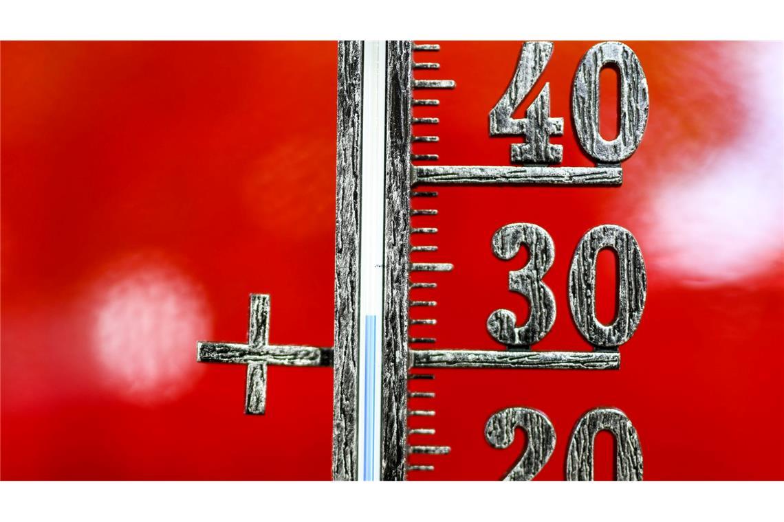 Sonne und Hitze: Wo die 30-Grad-Marke geknackt wird Besonders im Südwesten könnte am Freitag gebietsweise bis zu 36 Grad warm werden. (Symbolbild)