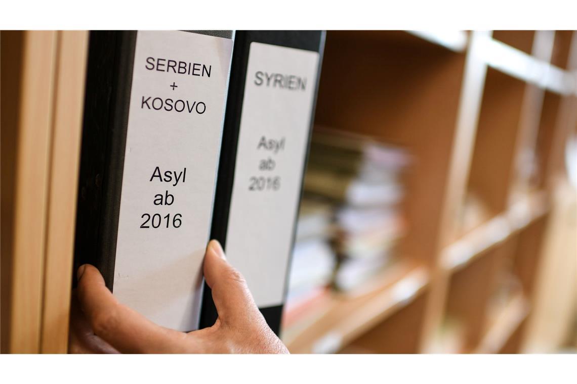Asylverfahren dauern so lange wie seit 2017 nicht mehr Besonders lange müssen sich Asylbewerber aus Togo, Gambia und Nigeria gedulden (Archivbild).