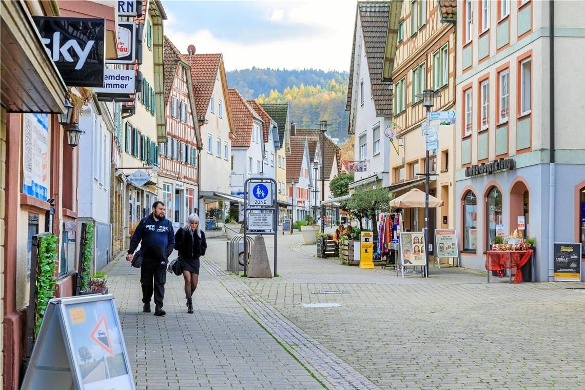 Einzelhandel im Dauerkrisenmodus Besonders unter der Woche – montags bis donnerstags – ist relativ wenig in der Innenstadt los. Foto: Stefan Bossow