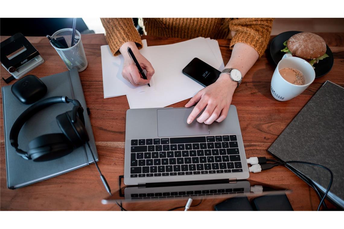 Besonders verbreitet ist das Homeoffice in Dienstleistungsjobs. (Symbolbild)
