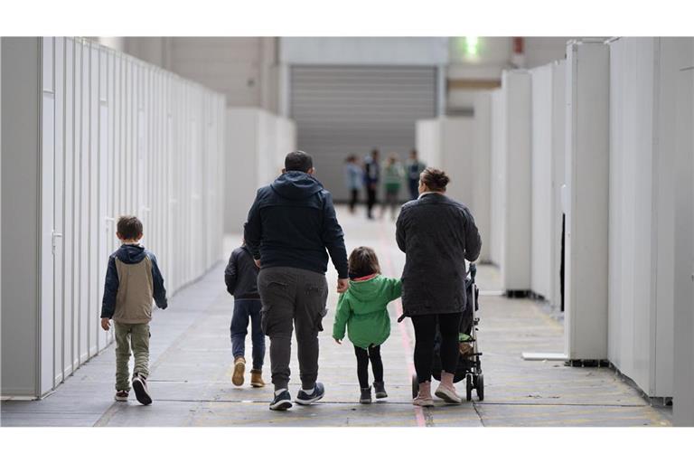 Bestimmte Flüchtlinge sollen nicht mehr die Möglichkeit haben, enge Angehörige zu sich nach Deutschland zu holen. (Symbolbild)