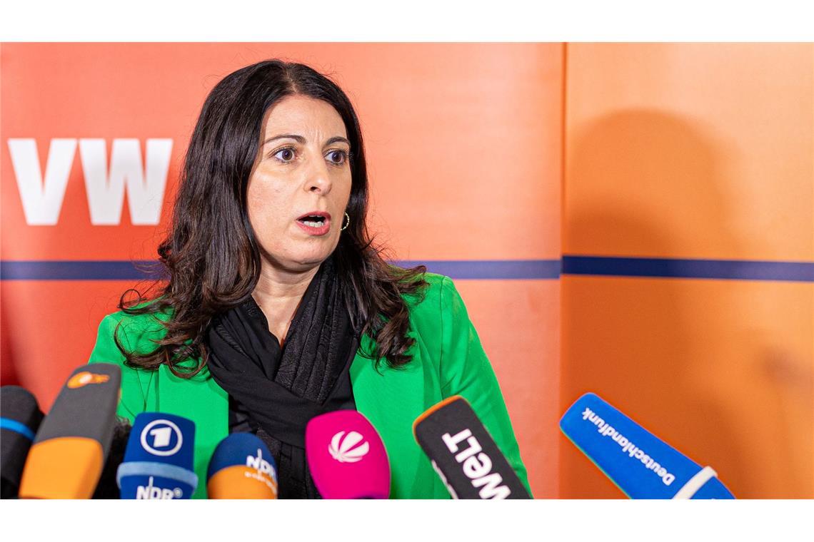 IG Metall und Betriebsrat legen Zukunftskonzept für VW vor Betriebsratschefin Cavallo will harte Einschnitte mit einem Masterplan verhindern. (Archivbild)