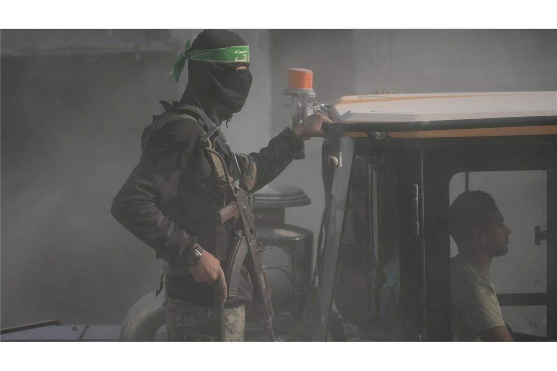 Bewaffnetes Mitglied der islamistischen Terrororganisation Hamas im Gazastreifen.