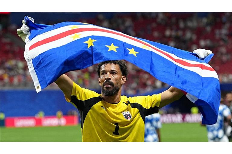 Bewegt die Fußballwelt: Kap Verdes Torhüter Vozinha. (Archivbild)
