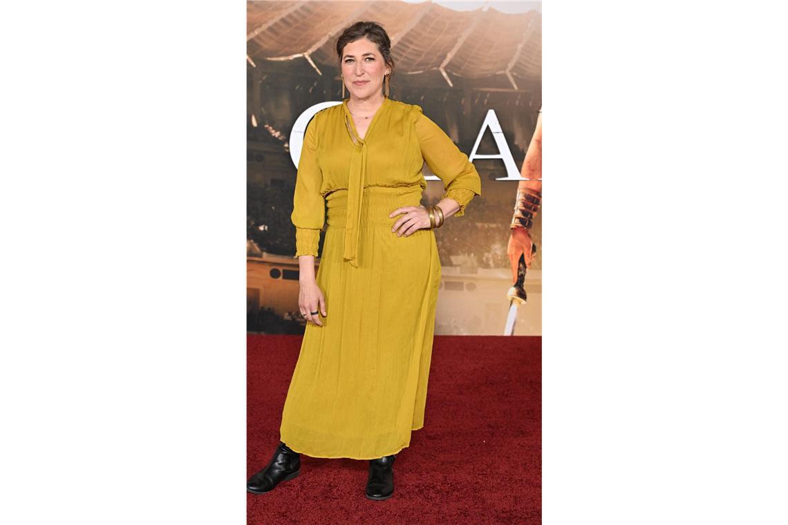 Paul Mescal, Denzel Washington & Co. auf dem roten Teppich „Big Bang Theory“-Star Mayim Bialik war zur Gladiator II-Premiere in Los Angeles in einem schlichten ockerfarbenen Kleid erschienen.