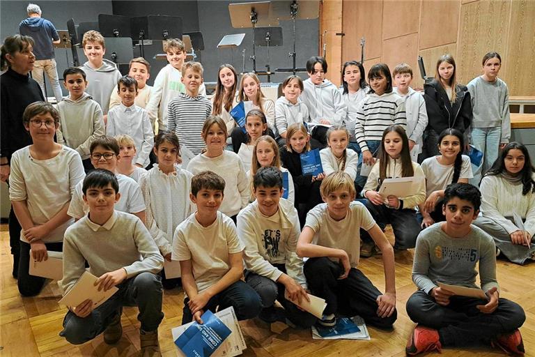 Unterstufenchor beim Weihnachtskonzert des SWR