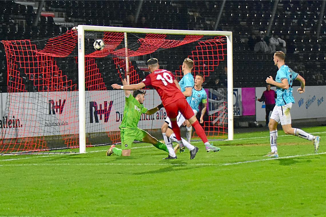 Die SG Sonnenhof Großaspach bejubelt den Einzug ins Viertelfinale Die SG Sonnenhof Großaspach bejubelt den Einzug ins Viertelfinale