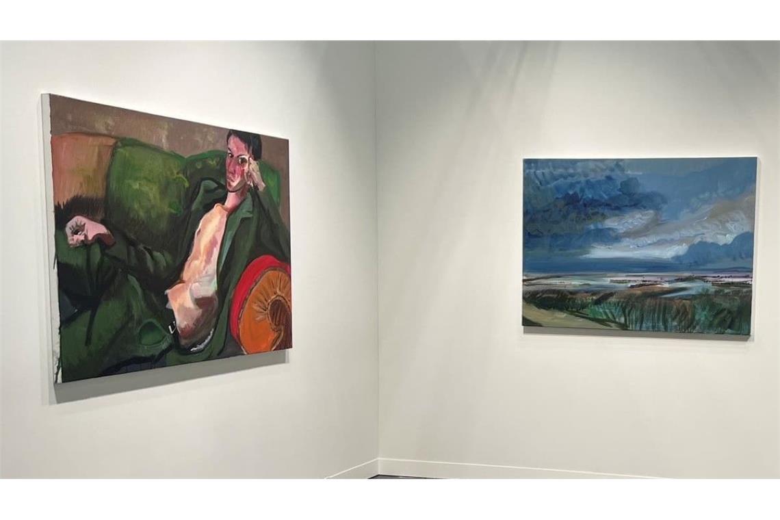 Bilder von Rainer Fetting bei der Armory Show in New York - darunter "Leon auf Sofa" (ganz links) - am Stand der Galerie Thomas Fuchs