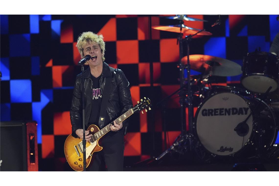 Viele Stars bei Benefizkonzert für Feueropfer Billie Joe Armstrong