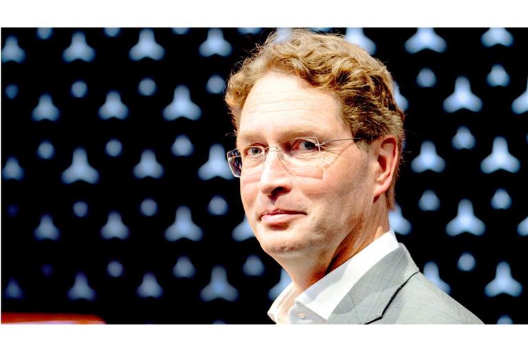 Bis hin zum Vorstand: Mercedes-Chef Ola Källenius  macht klar, dass „alle“ ihren Beitrag fürs Unternehmen leisten müssen.