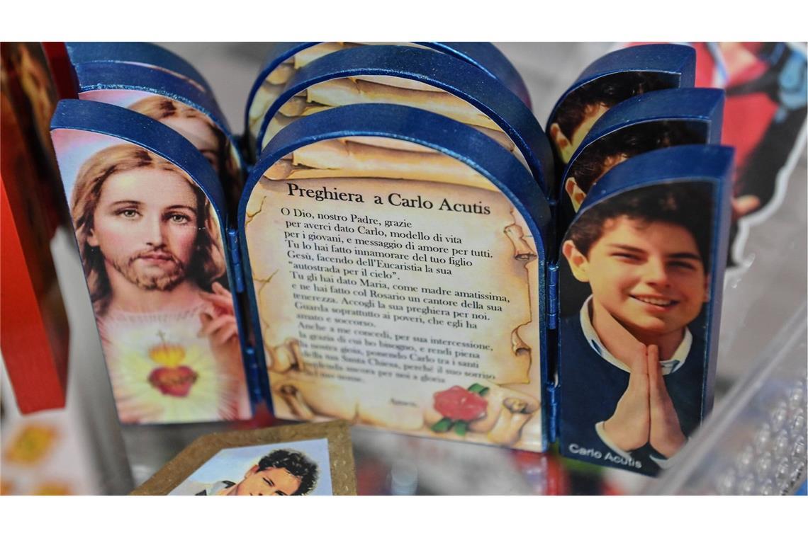„Bitte an Carlo Acutis“: Wer ganz nah bei Jesus und Carlo Acutis sein will, kann  dieses fromme Bittgebet an den neuen Heiligen richten.