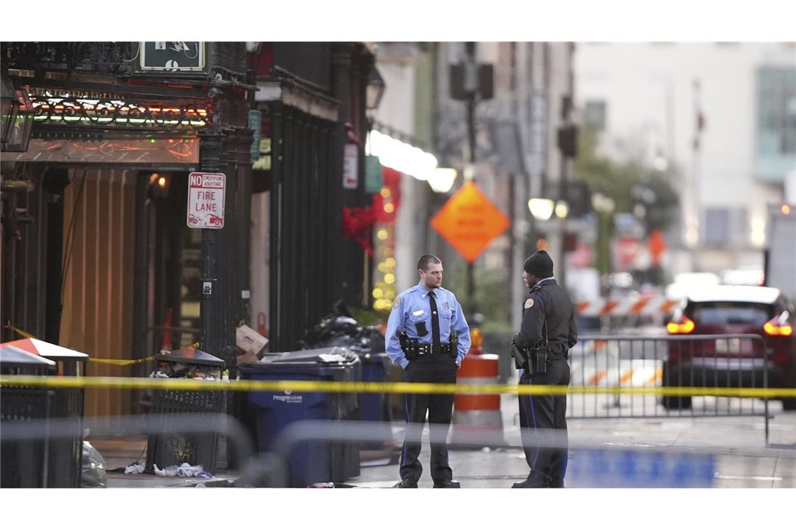 New Orleans am Neujahrsmorgen unter Schock „Bitte beten Sie gemeinsam mit Sharon und mir für alle Opfer und Ersthelfer vor Ort“, schrieb er und rief dazu auf, den Bereich der Tat zu meiden.