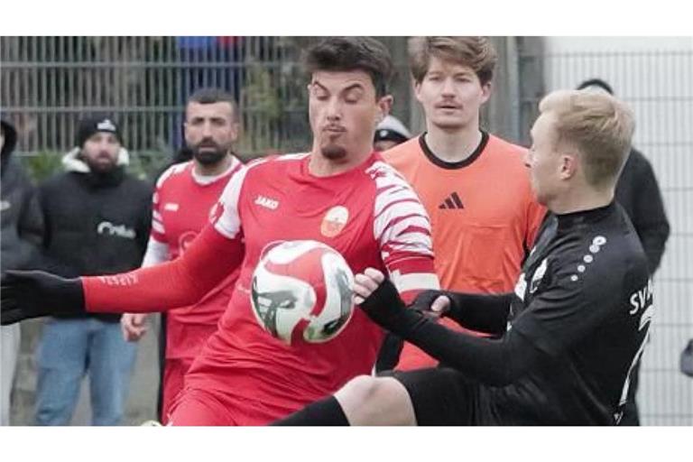 Bitter für die Spvgg Cannstatt: Der bisherige Kapitän und Topleistungsträger Marco Schulz (vorne links) steht nur noch in den vier ersten Spielen der Saison zur Verfügung.