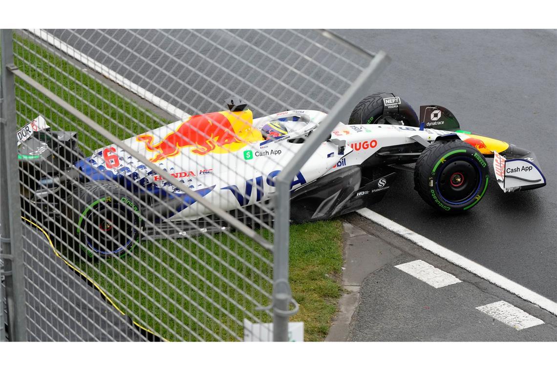 Neuer Verstappen-Kollege? Hadjar liefert beste Argumente Bitterer Moment: Noch vor dem Start schied Hadjar in Australien aus. (Archivbild)