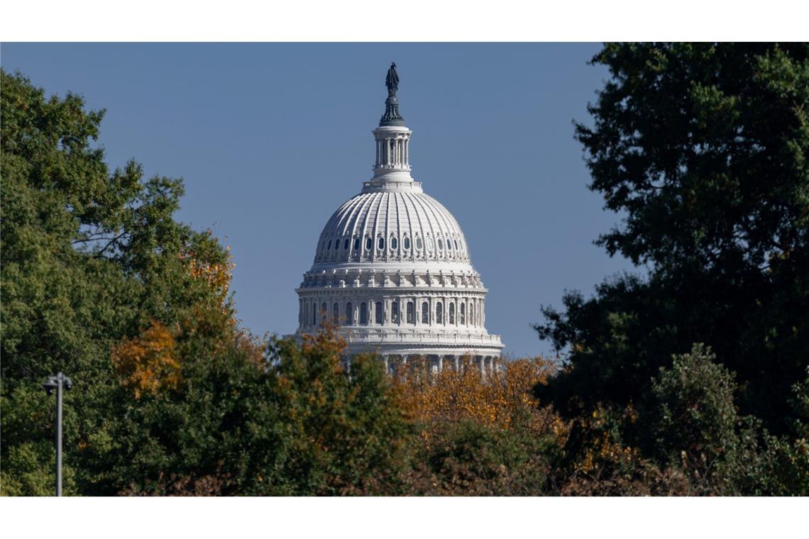 Prognosen: Repräsentantenhaus bleibt bei Republikanern Blick auf das Kapitol in der US-Hauptstadt Washington.