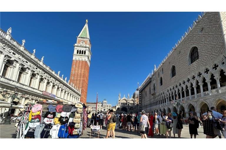 Blick auf den Markusplatz in Venedig (Archivbild)