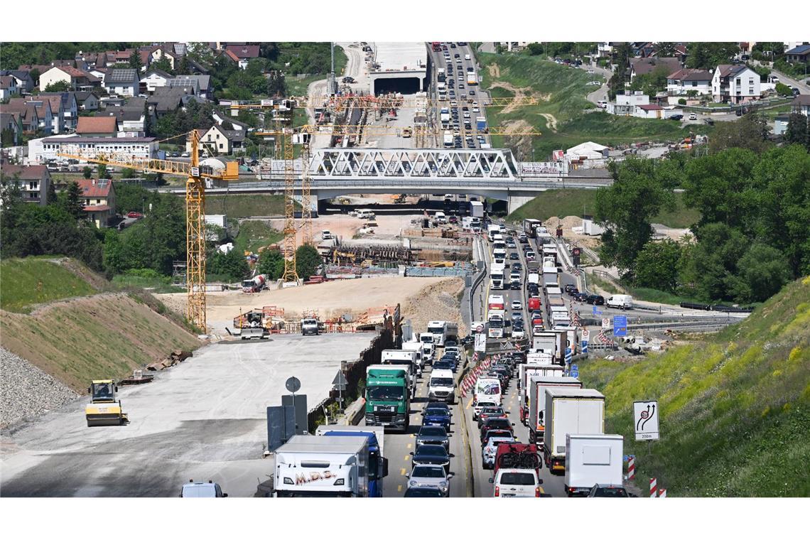 Blick auf die Baustelle im Enztal.