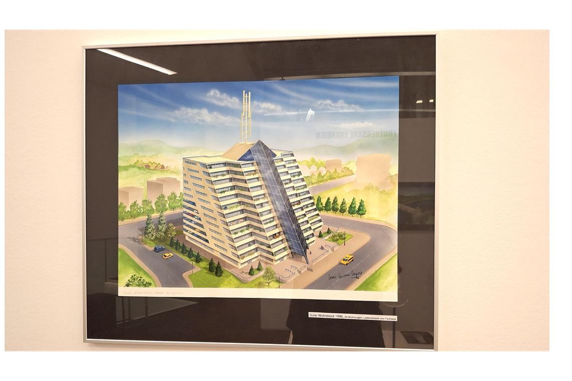 Der Mann, der das Feuerzeug neu erfand Blick in die Ausstellung: Lepoix’ Farbzeichnungs-Entwurf von 1996, ein Wohn- und Geschäftshaus namens „ Solartum“. Auf dem Dach war eine Großwindanlage vorgesehen.
