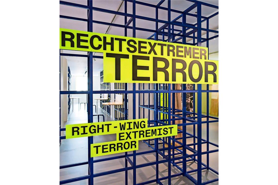 Blick in die neue Sonderausstellung des Hauses der Geschichte im Hotel Silber