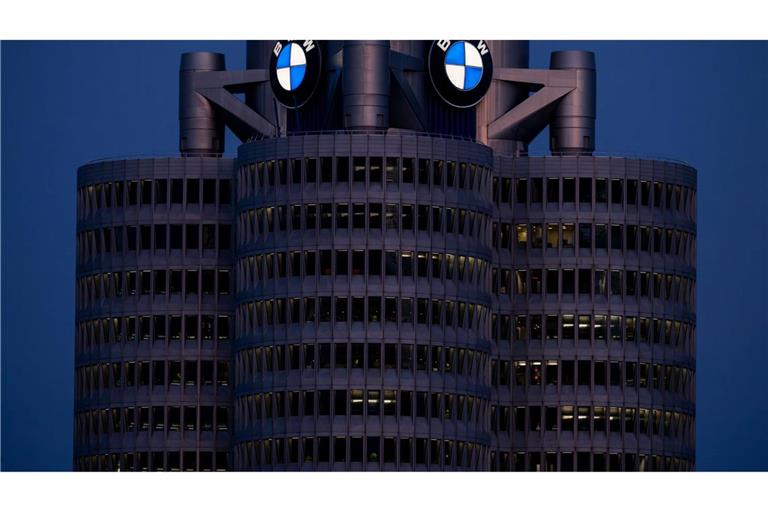 BMW ruft Hunderttausende Autos wegen Brandgefahr zurück. (Symbolbild)