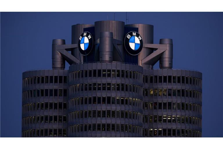 BMW ruft weltweit Hunderttausende Fahrzeuge zurück.