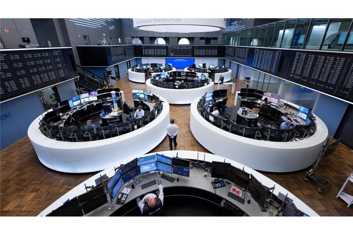 Studie: Europäische Kapitalmärkte hinken hinterher Börse in Frankfurt: Die EU will das Zusammenwachsen ihrer Finanzmärkte vorantreiben, doch die Bemühungen stocken (Archivbild).