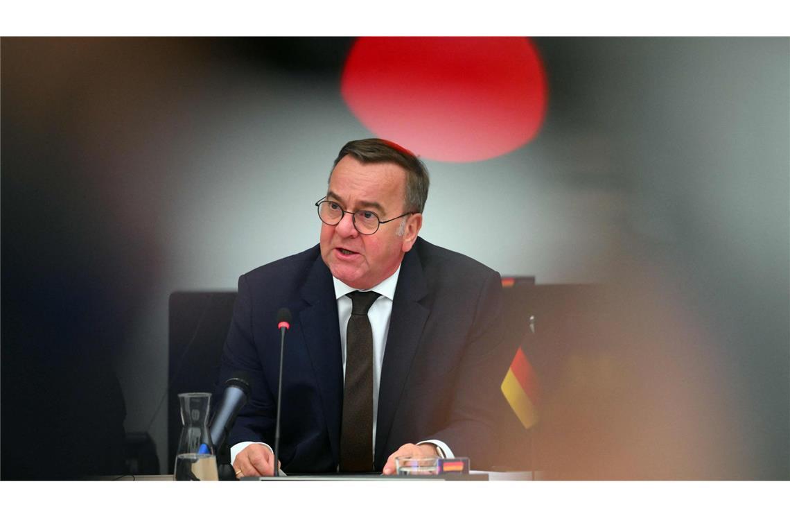 Pistorius reagiert skeptisch auf Merz’ Taurus-Pläne Boris Pistorius zeigt sich Merz’ Vorhaben gegenüber skeptisch. (Archivbild)