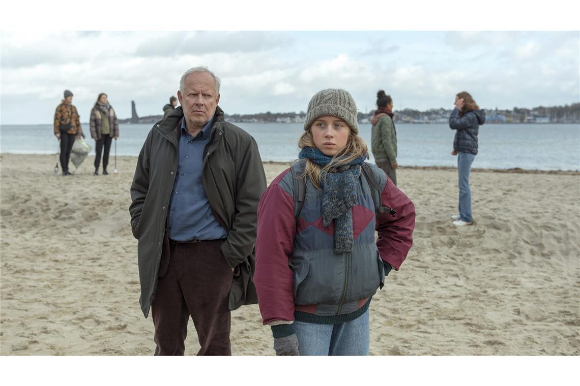 Wie war „Borowski und das ewige Meer“? Borowski (Axel Milberg) versucht, durch Klimaaktivistin Leonie (Johanna Götting) den Geschehnissen auf die Spur zu kommen.