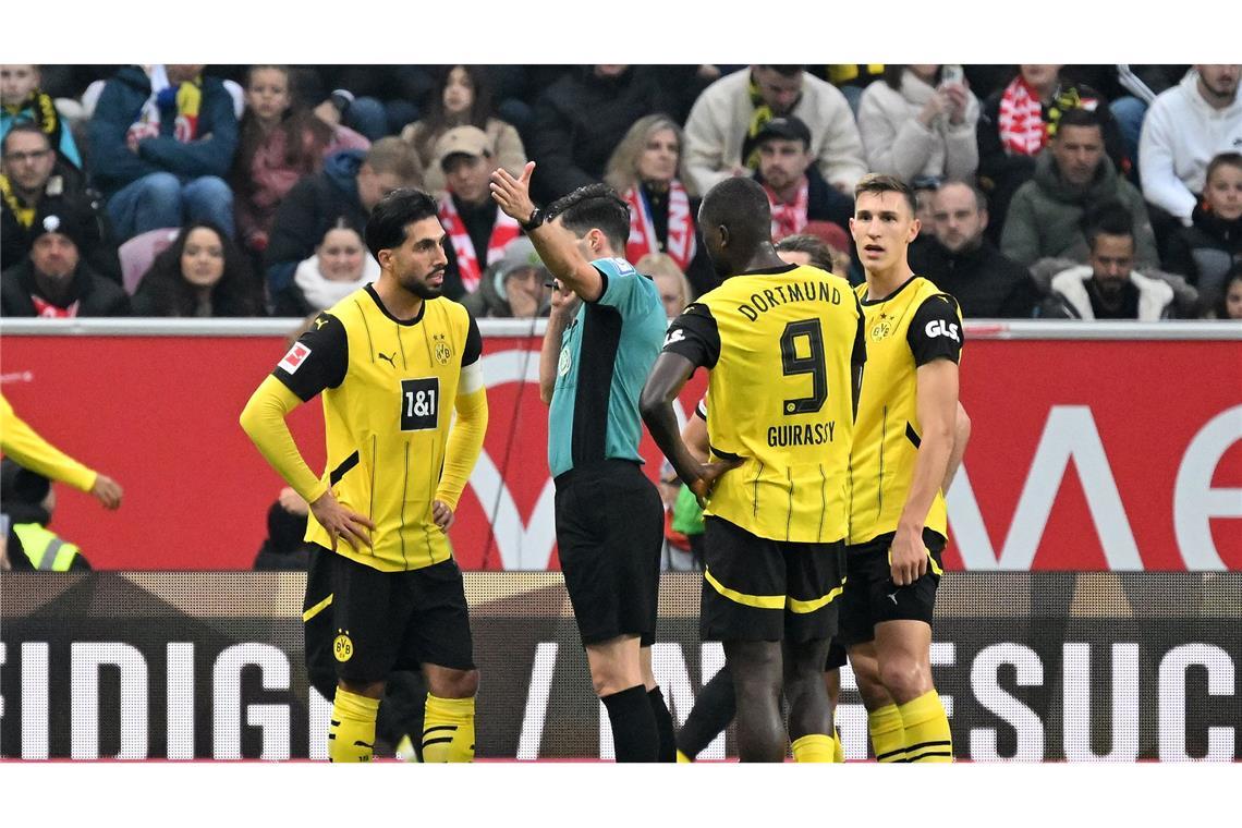 Auswärtsmisere sorgt für herbstliche Tristesse beim BVB Borussia Dortmund wartet weiter auf den ersten Saison-Auswärtssieg.