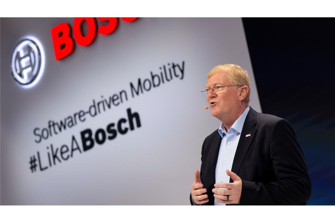 Bosch-Chef Stefan Hartung hält an den Konzernzielen fest – doch in diesem Jahr hält er sie für unerreichbar.