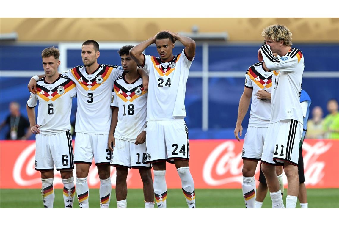 Boston, USA: WM-K.o. im Elfmeterschießen: Kimmich, Anton, Brown, Thiaw und Woltemade unter Anspannung.