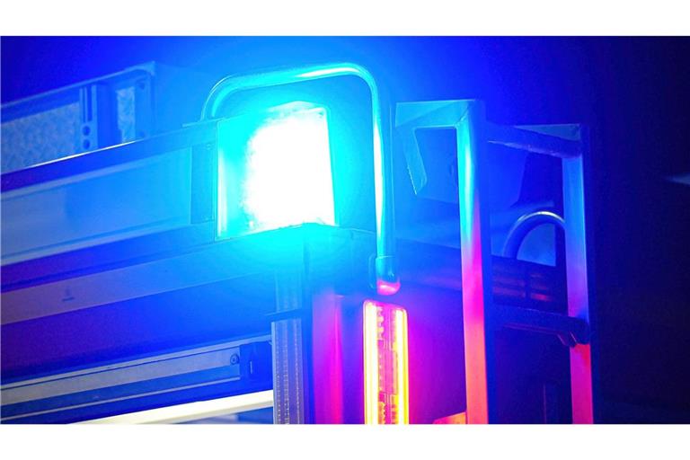 Brand im Enzkreis: Die Feuerwehr warnt vor starker Rauchentwicklung in Mühlacker (Archivbild).