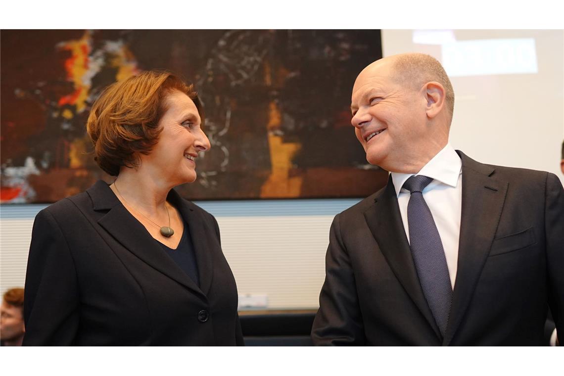 Merz, Paluch oder Ernst: Wer wird die nächste Kanzlergattin? Britta Ernst begleitet ihren Mann, Kanzler Olaf Scholz, auch auf Terminen - legt aber Wert darauf, dass sie ein eigenes Leben hat (Archivbild).