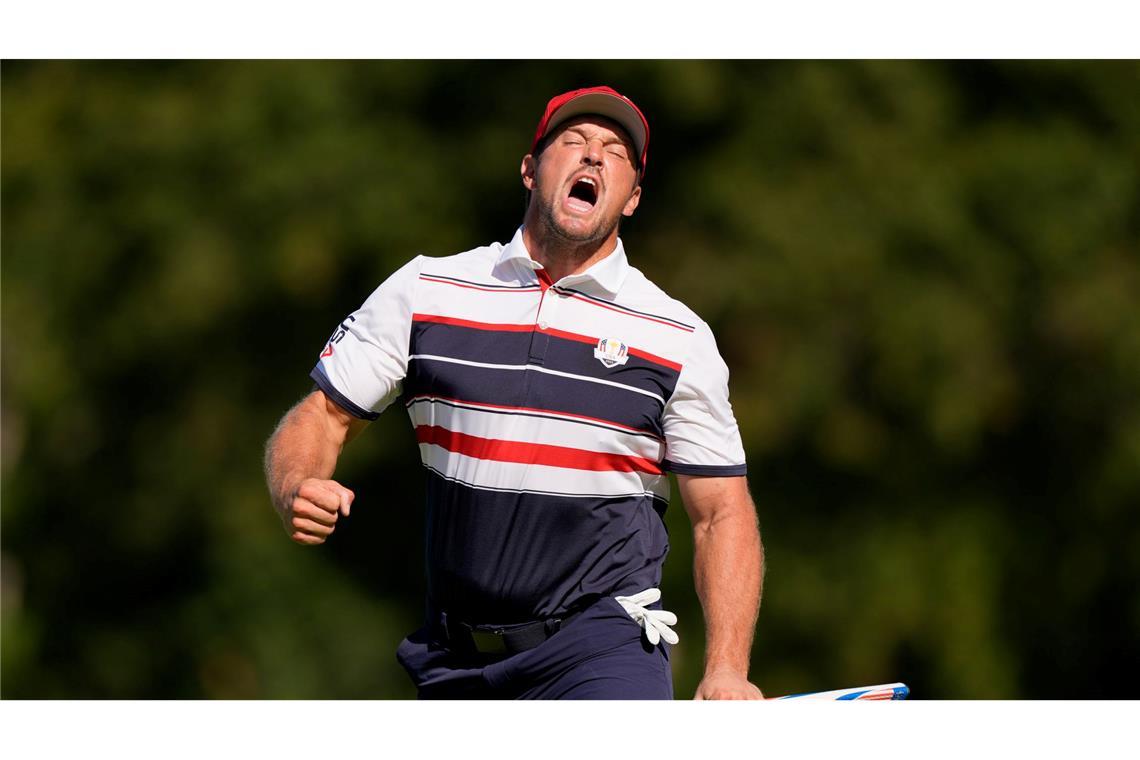 Ryder Cup wieder in Europa: "Feiern als gäbe es kein Morgen" Bryson DeChambeau kam nach einem Fünf-Punkte-Rückstand noch zurück und holte ein Unentschieden.