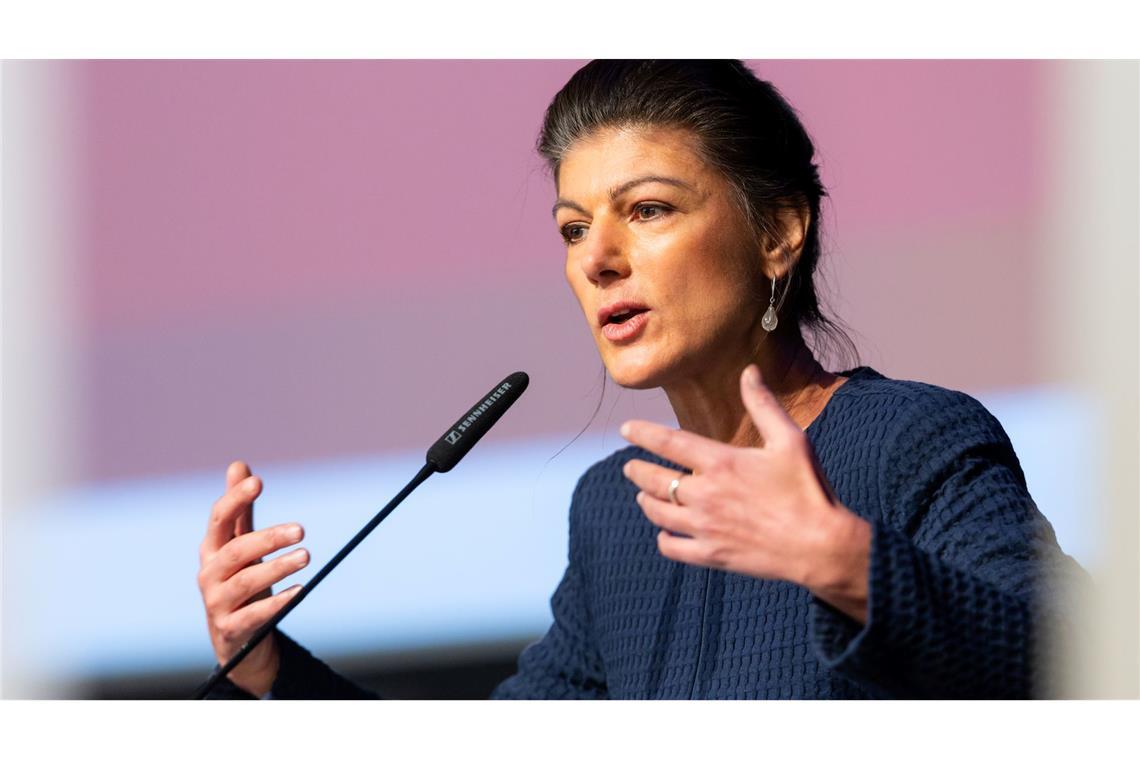 BSW sagt Ja zur Koalition in Thüringen BSW-Gründerin Sahra Wagenknecht warb für den Koalitionsvertrag von CDU, BSW und SPD in Thüringen.