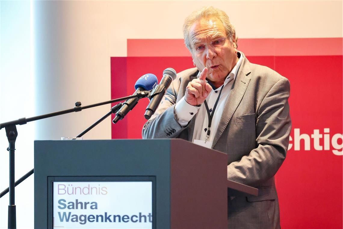 Scholz nennt Chialo "Hofnarr" - "nicht rassistisch" gemeint BSW-Landeschef Klaus Ernst.