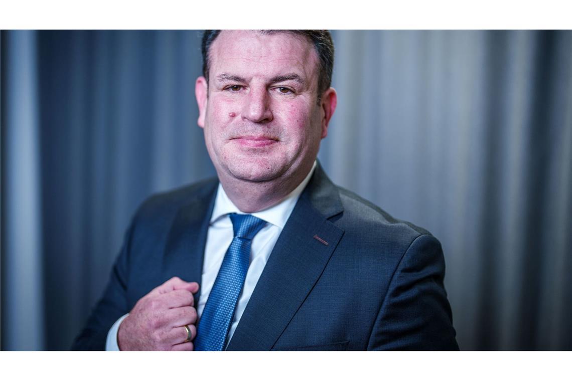Wie der Arbeitsminister bedrohten Industrien helfen will Bundesarbeitsminister Heil will auch bei der aktuell ungünstigen Wirtschaftslage entschlossen Wahlkampf machen.
